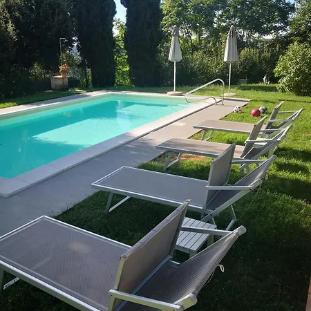 Historic With Pool In Casa vacanze